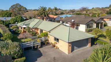  at 10 Wouldbank Way, Welcome Bay, Tauranga