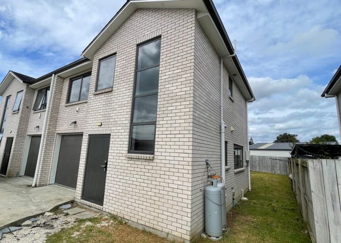  at Rosehill, Papakura, Auckland