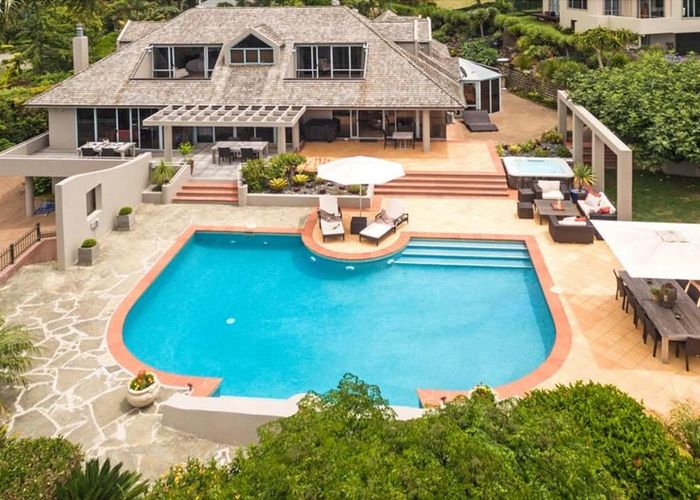  at 15 Chisbury Terrace, Shelly Park, Auckland