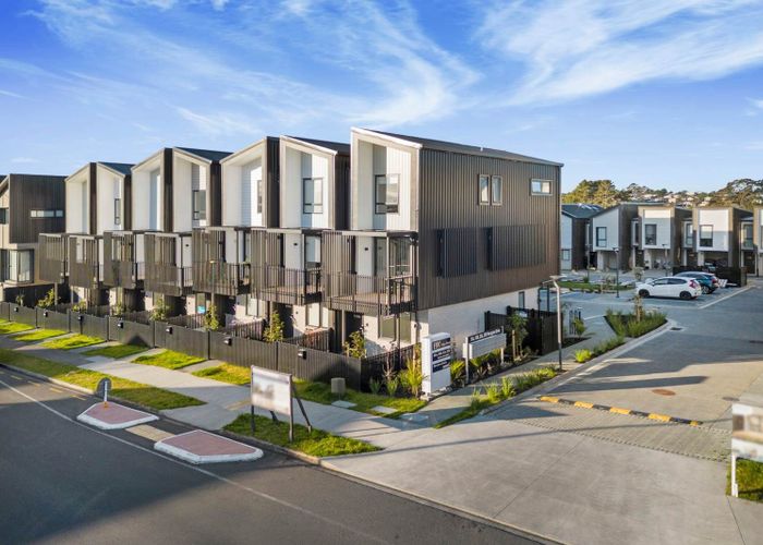  at 9/32A Westgate Drive, Westgate, Waitakere City, Auckland