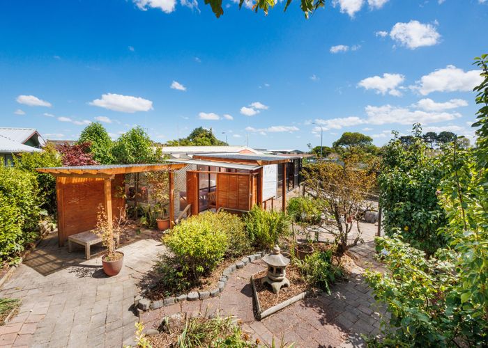  at 1 Peter Hall Drive, Kelvin Grove, Palmerston North