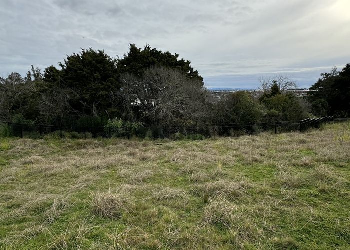  at 5 Kakau Lane, Flat Bush, Manukau City, Auckland