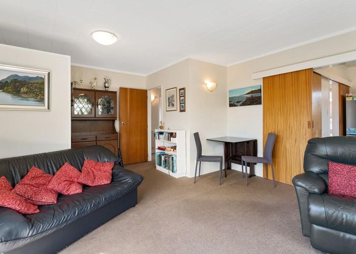  at 126a Hillcrest Road, Raumati Beach, Kapiti Coast, Wellington