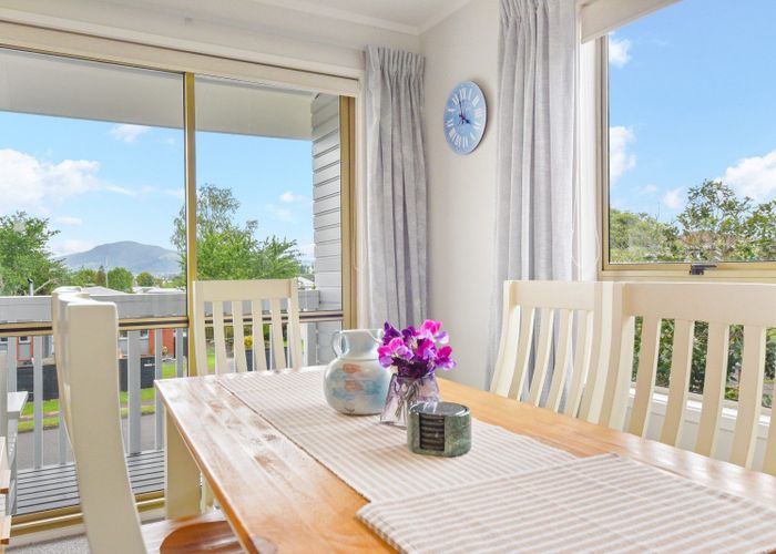  at 8 Walnut Place, Owhata, Rotorua