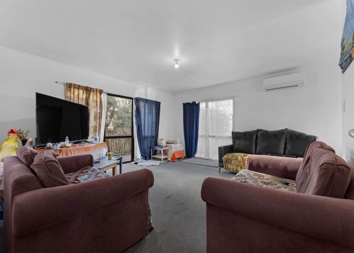  at 2/14 Dennis Road, Papatoetoe, Manukau City, Auckland