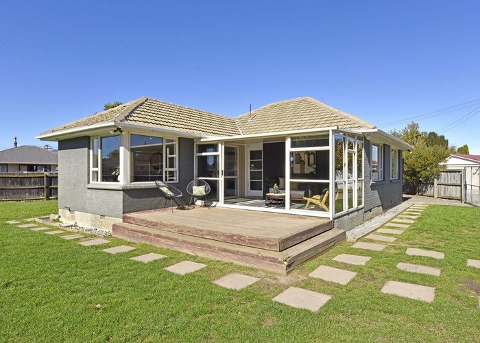  at 21 Wildwood Avenue, Wainoni, Christchurch