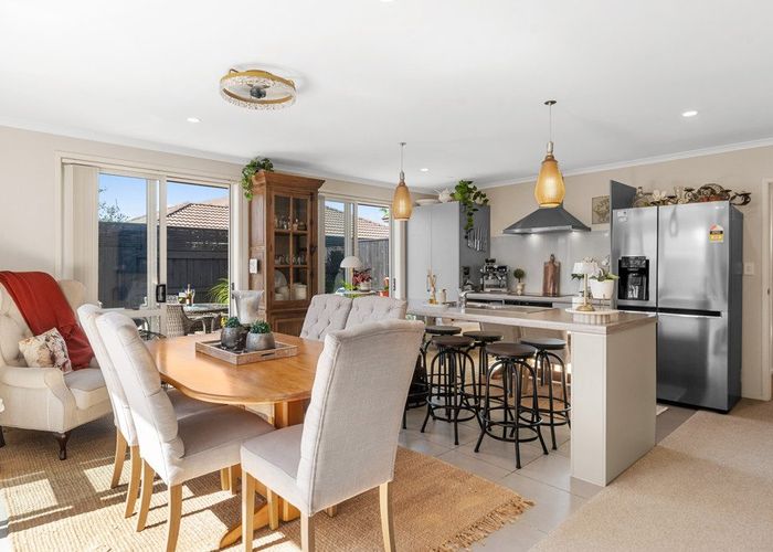 at 1 Horokaka Place, Papamoa Beach, Tauranga, Bay Of Plenty