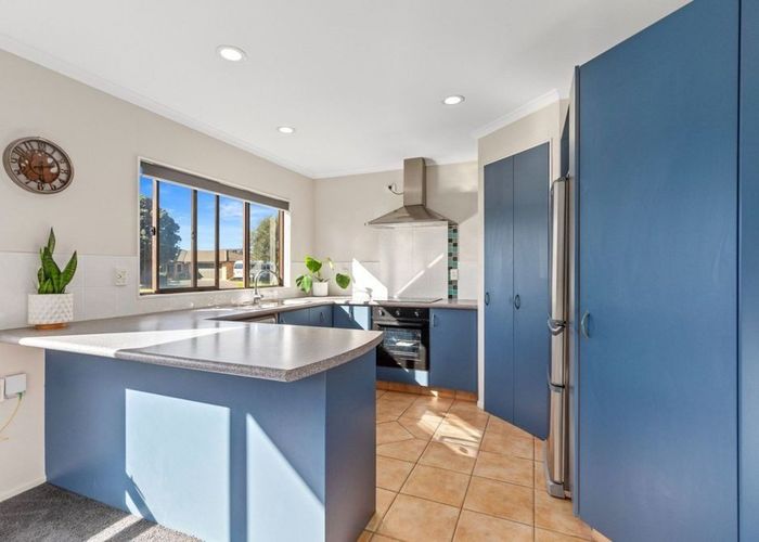 at 38 Katerini Grove, Papamoa Beach, Papamoa