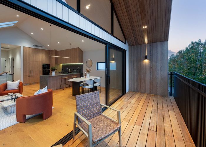  at 15B Kiri Place, Mairangi Bay, North Shore City, Auckland