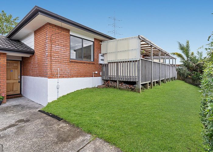 Free property data for 20 Exotic Place, Massey, Auckland homes.co.nz