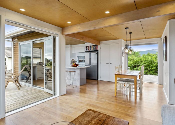  at 186 Rosetta Road, Raumati South, Paraparaumu