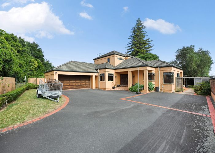  at 35 Clarkin Road, Fairfield, Hamilton