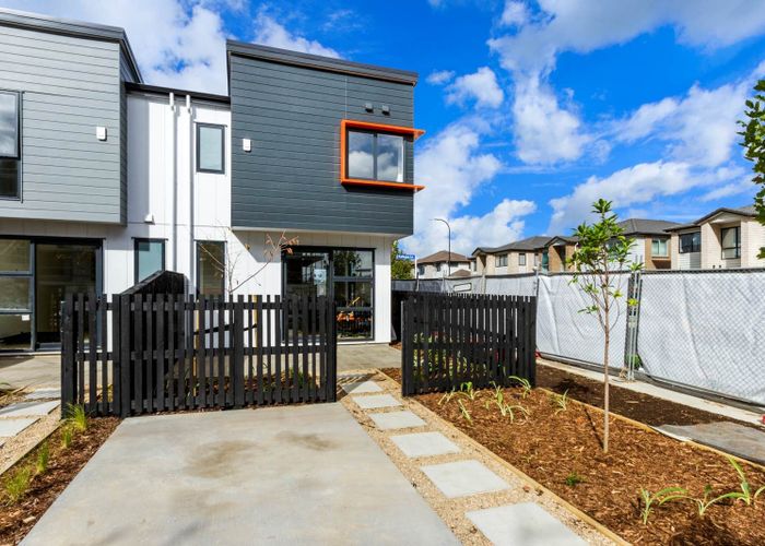  at 11 Kaikape Lane, Flat Bush, Manukau City, Auckland