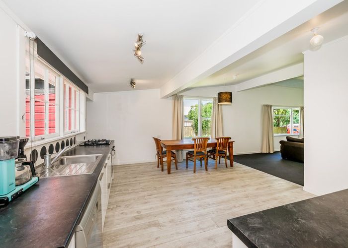  at 10 Tilley Road, Paekakariki