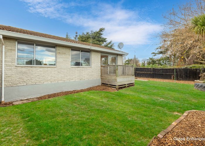  at 2/72C Cuffs Road, Wainoni, Christchurch