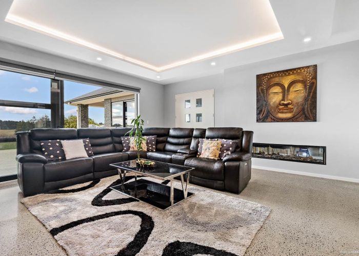  at 860 Linwood Road, Papakura