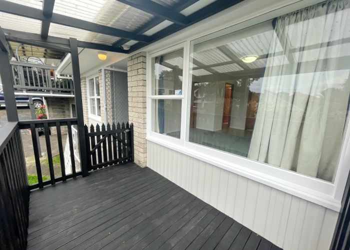  at 8/477 Mount Albert Road, Mount Roskill, Auckland City, Auckland