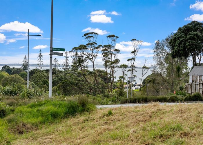  at 1088 Beach Road, Torbay, Auckland