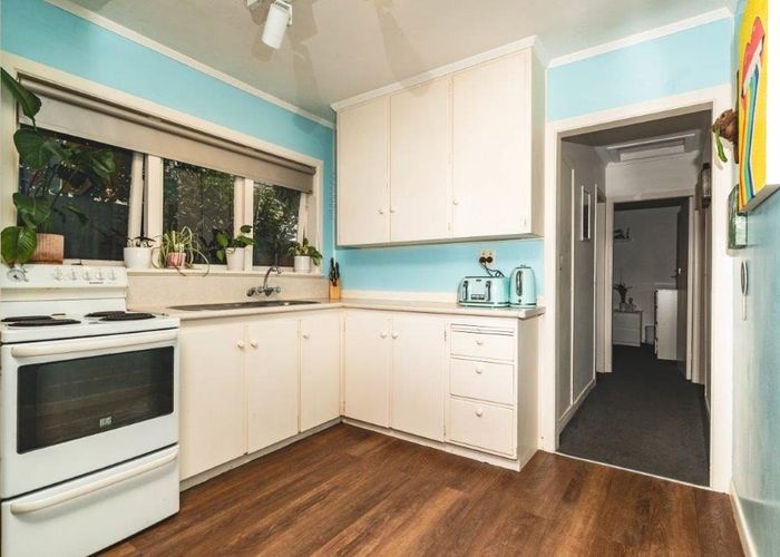  at 2/9 Tawa Road, Onehunga, Auckland City, Auckland