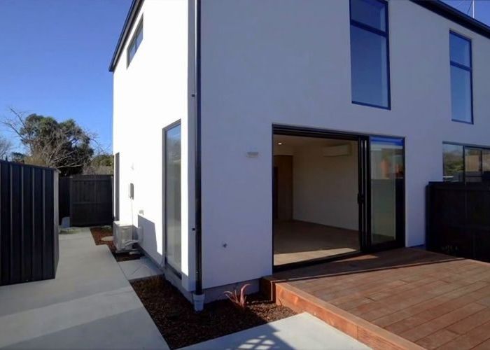 at 2/102 Creyke Road, Ilam, Christchurch City, Canterbury