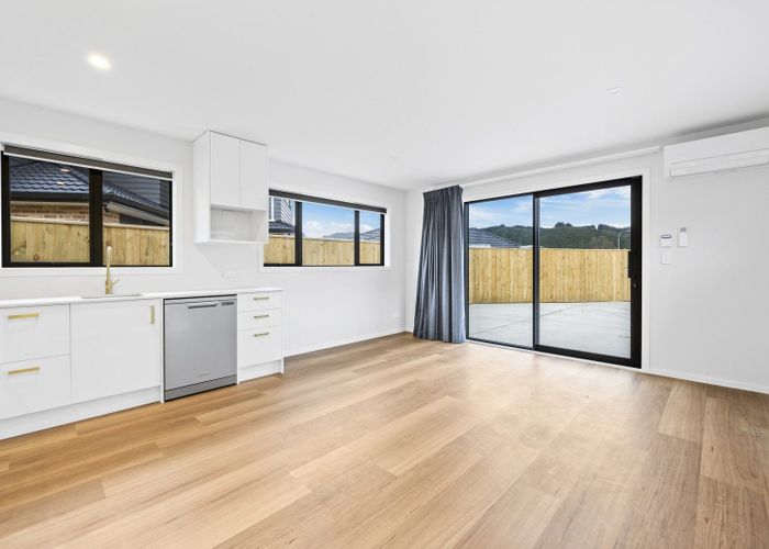  at 1A Rewarewa Way, Timberlea, Upper Hutt, Wellington