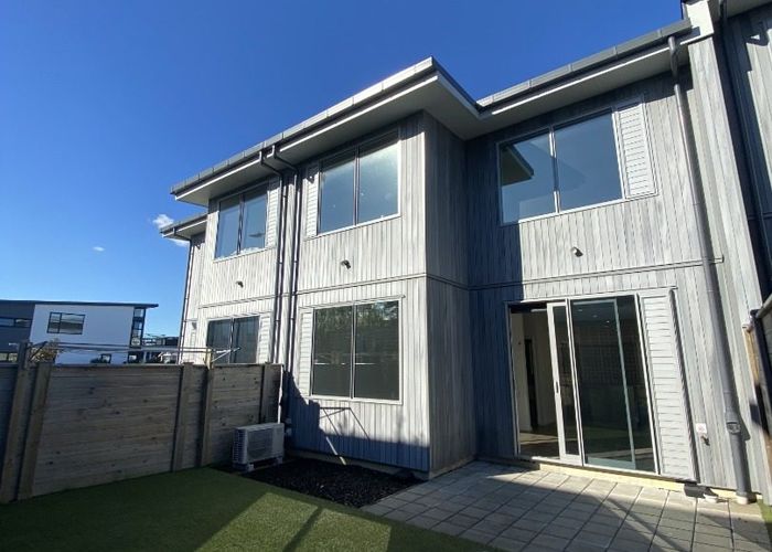  at 5 Gunn Way, Hobsonville, Waitakere City, Auckland