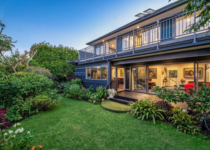  at 10A Rogers Avenue, Eastern Beach, Auckland