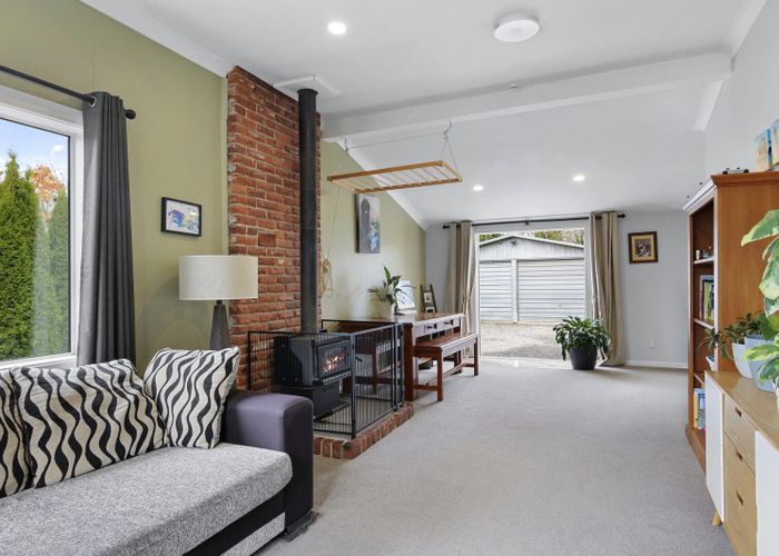  at 11 Philip Street, Coalgate