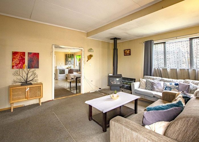  at 42 Geddis Avenue, Maraenui, Napier