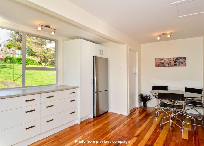  at 2/729 Beach Road, Browns Bay, North Shore City, Auckland