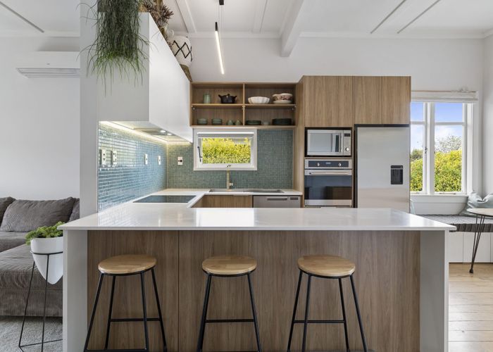  at 6 Columbia Road, Sandringham, Auckland