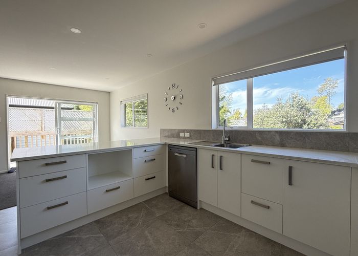  at 6 Halder Place, Torbay, Auckland