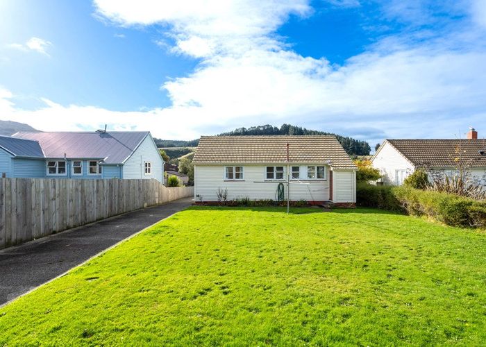  at 18 Freyberg Avenue, Sawyers Bay, Dunedin