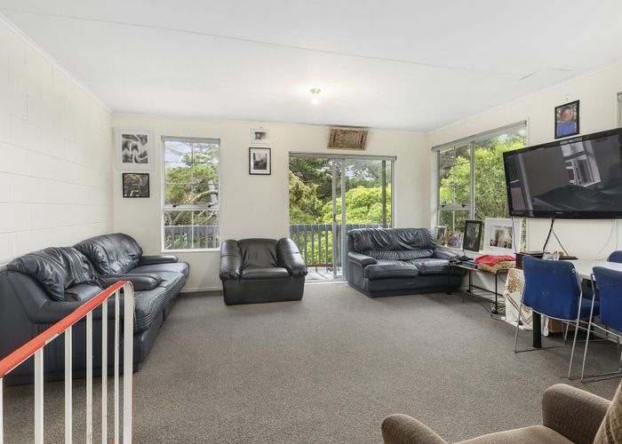  at 6 Cyril Way, Paparangi, Wellington, Wellington