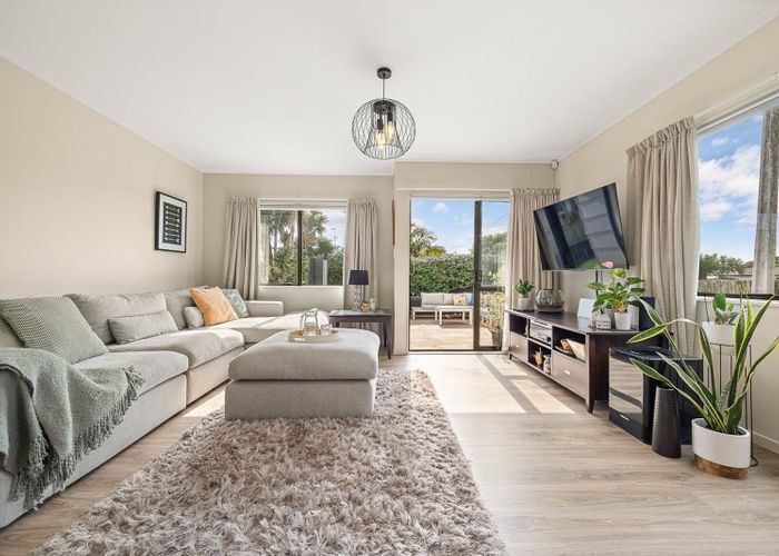  at 2/136B Mt Wellington Highway, Mount Wellington, Auckland City, Auckland