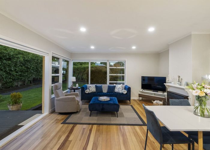  at 1/25 Creamer Avenue, Belmont, Auckland