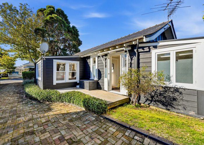  at 6 Tongariro Street, Mount Eden, Auckland