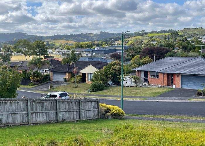  at 12 Te Kauri Place, Helensville, Rodney, Auckland