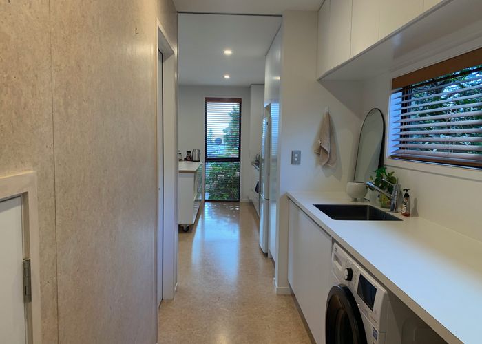  at 2/28 Bayly Road, Moturoa, New Plymouth, Taranaki