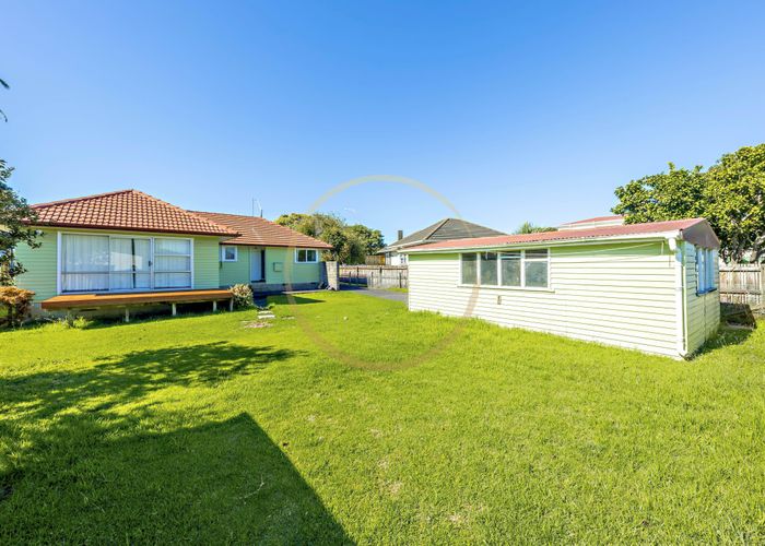  at 495 Massey Road, Mangere, Auckland