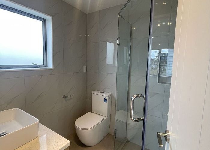  at 10D Playfair Road, Mount Roskill, Auckland City, Auckland