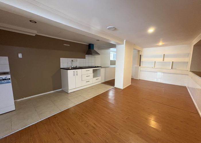  at 26B Wycherley Drive, Bucklands Beach, Manukau City, Auckland