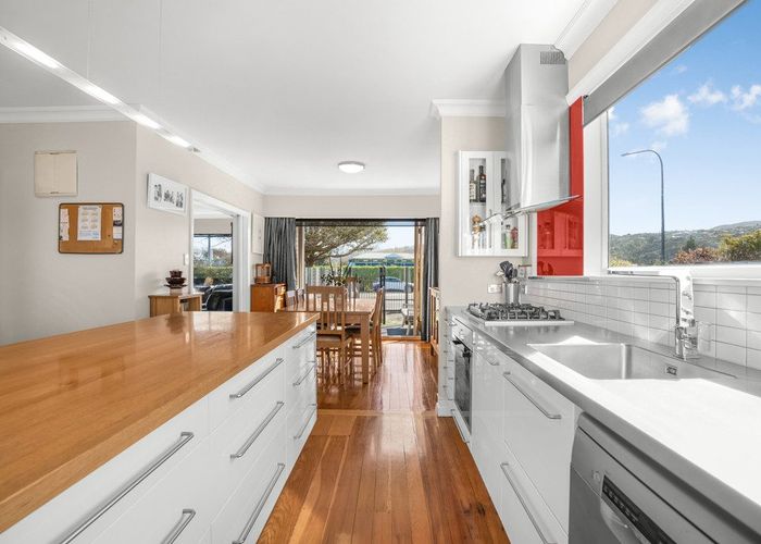  at 8 Bellevue Road, Woburn, Lower Hutt, Wellington
