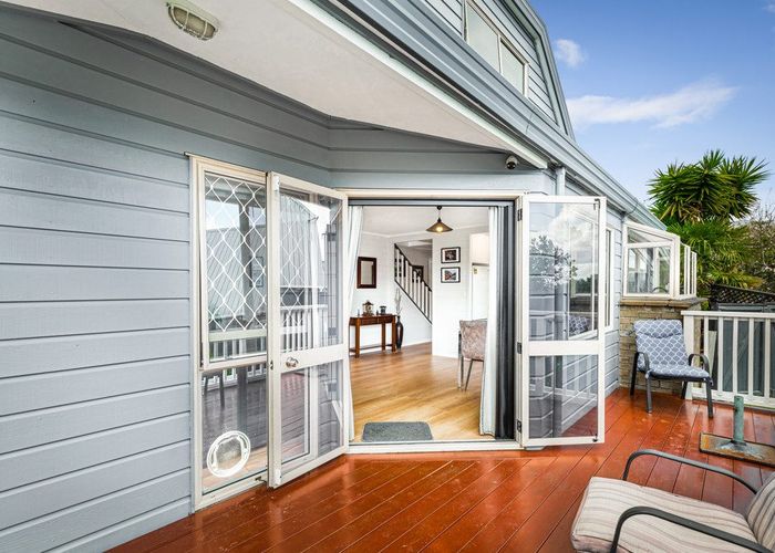  at 2/12 Ballini Rise, West Harbour, Auckland