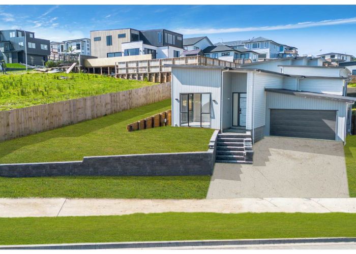  at 12 Arthur Wright Place, Maraetai, Auckland
