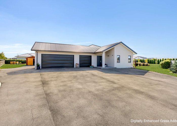  at 11 Paradise Way, Amberley, Amberley