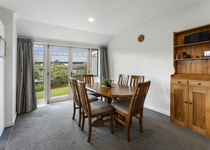  at 8 Heritage Crescent, Richmond, Richmond