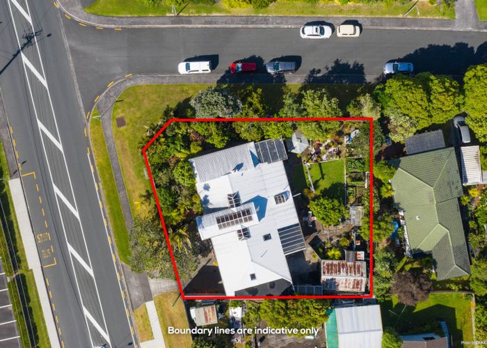  at 312 Sunset Road, Windsor Park, Auckland