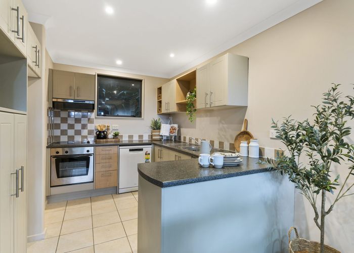 at 13/5 Monte Cassino Place, Birkdale, Auckland
