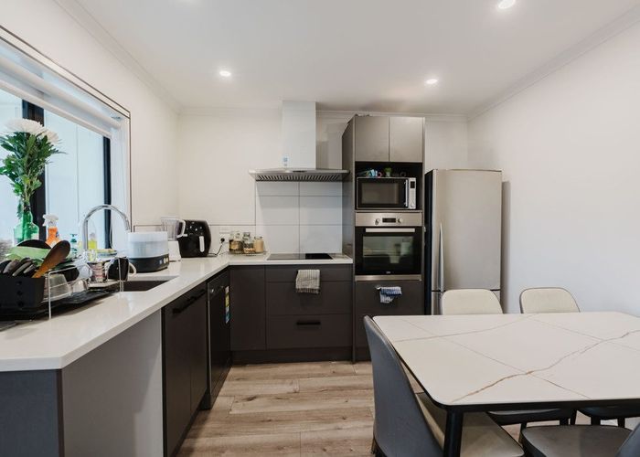  at 2/70 Cameron Road, Hamilton East, Hamilton, Waikato